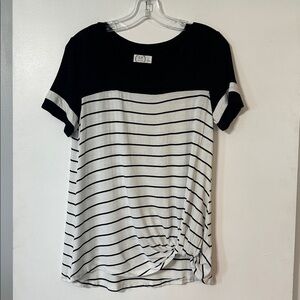 Maurices Black and White Tie Front Cuffed Sleeve T-Shirt Womens Small
